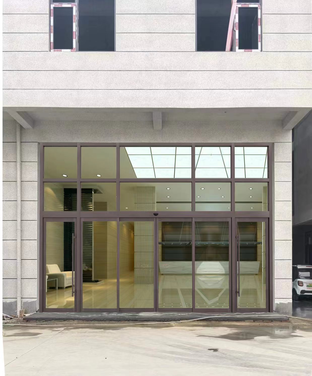 建湖县玻璃伸缩门